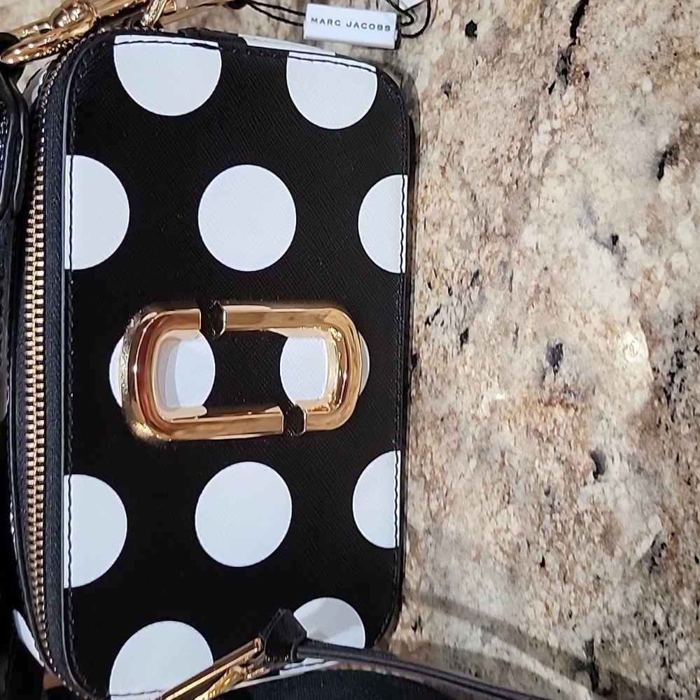 Marc Jacobs Black and White Dot Small Snapshot Camera Bag - Picture 2 of 8